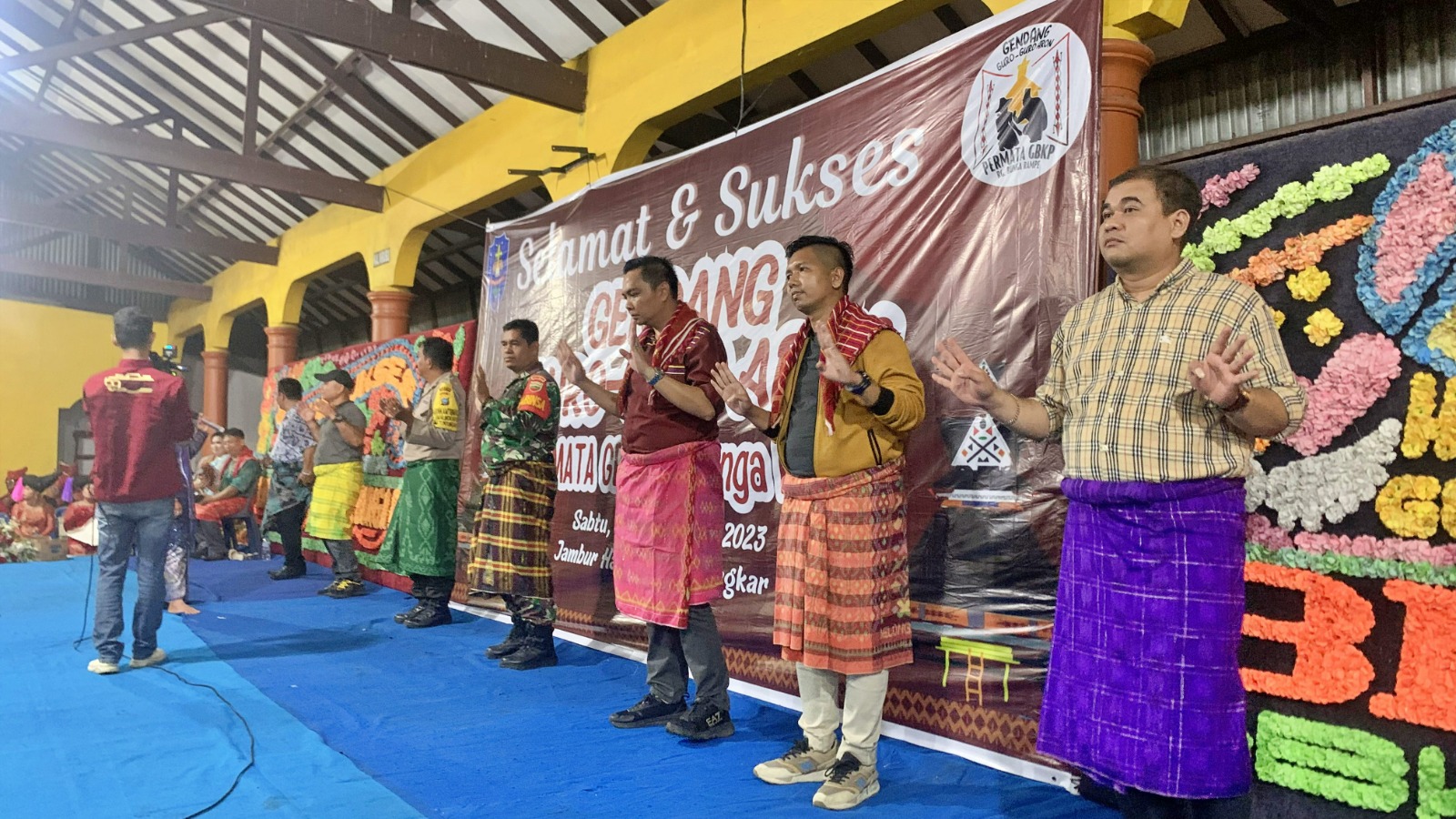 Camat Apresiasi Gendang Guro Guro Aron Permata GBKP Bunga rampe Sebagai Budaya Yang Perlu dilestarikan